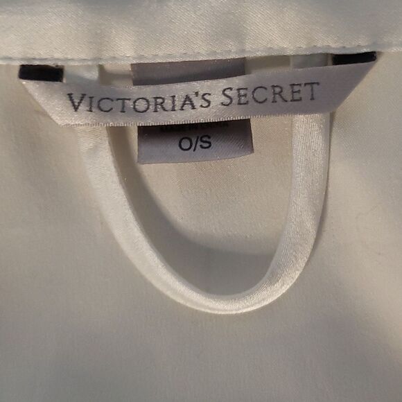 VICTORIAS Secret Satin Bridal Robe - Picture 3 of 4